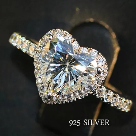 Stunning Sterling Silver 925 Heart ❤️ Ring - Picture 2 of 7
